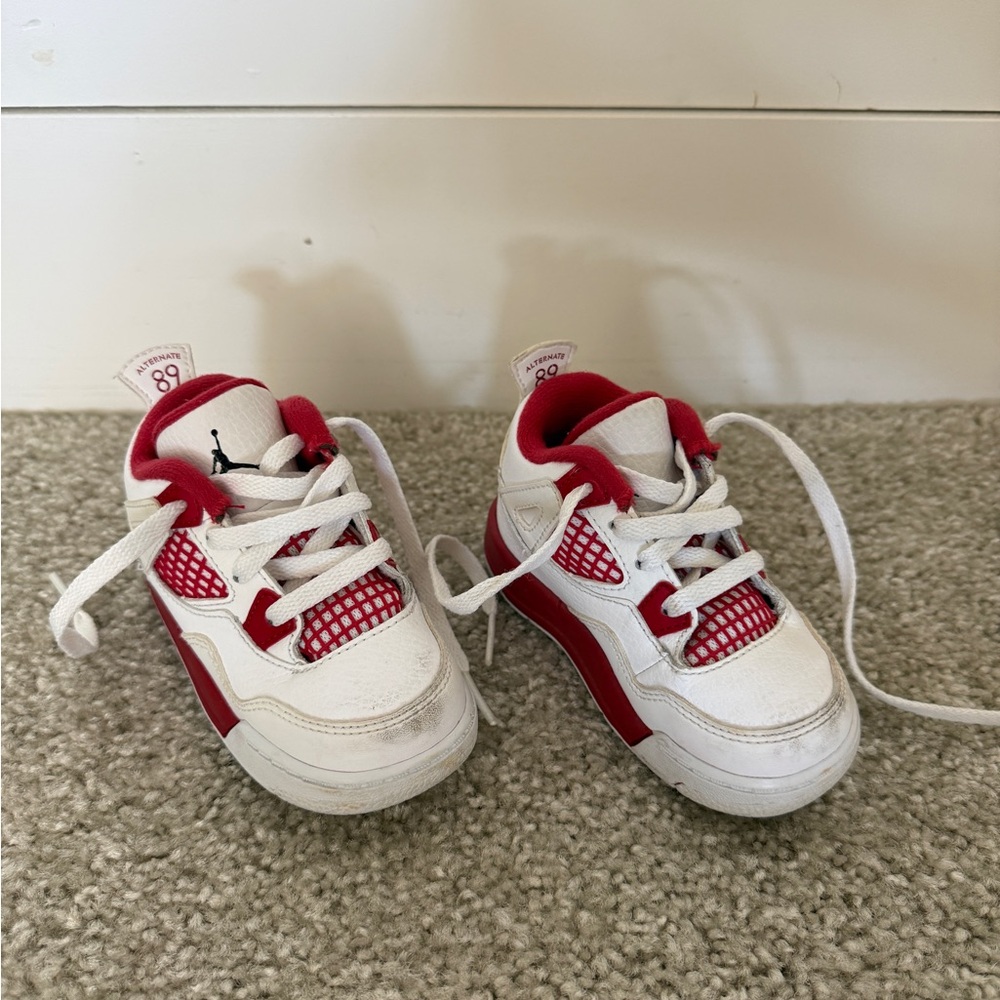 Jordan 4’s Retro Kids White and Red Sneakers